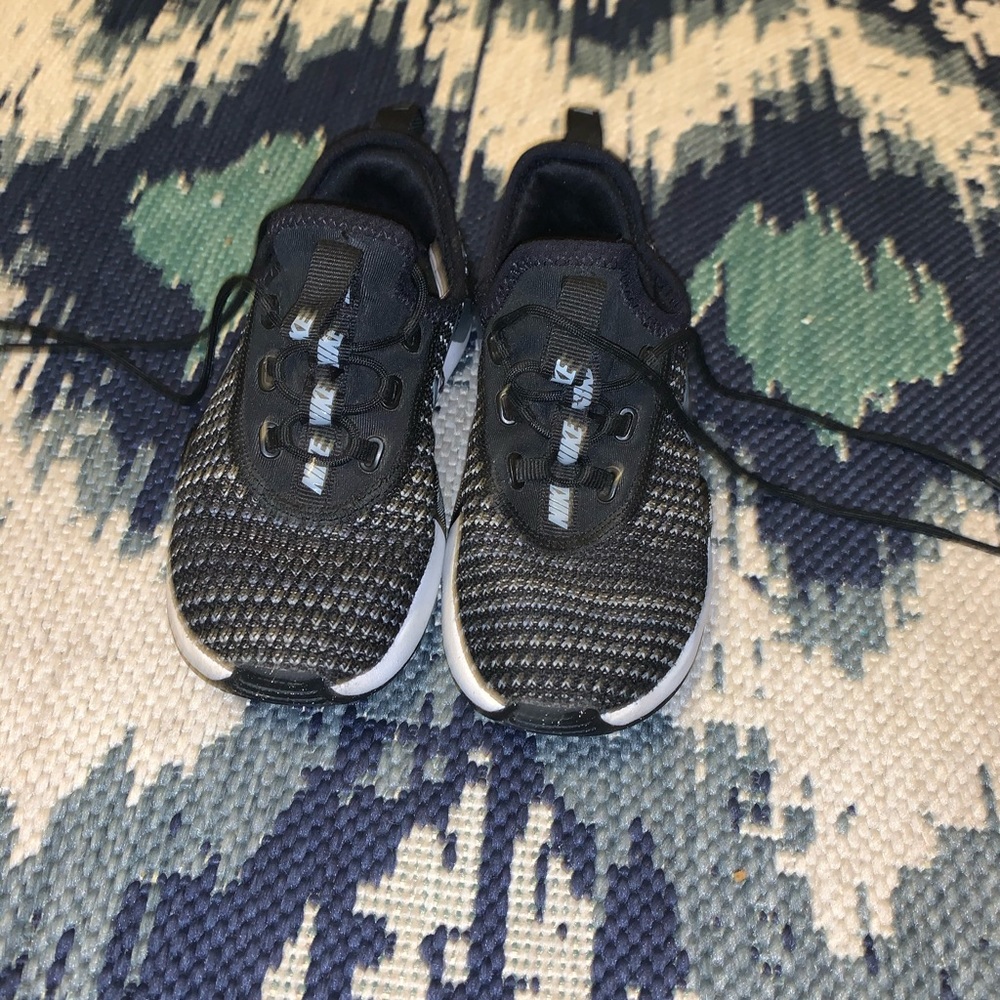 Boys 12c Nike sneaker